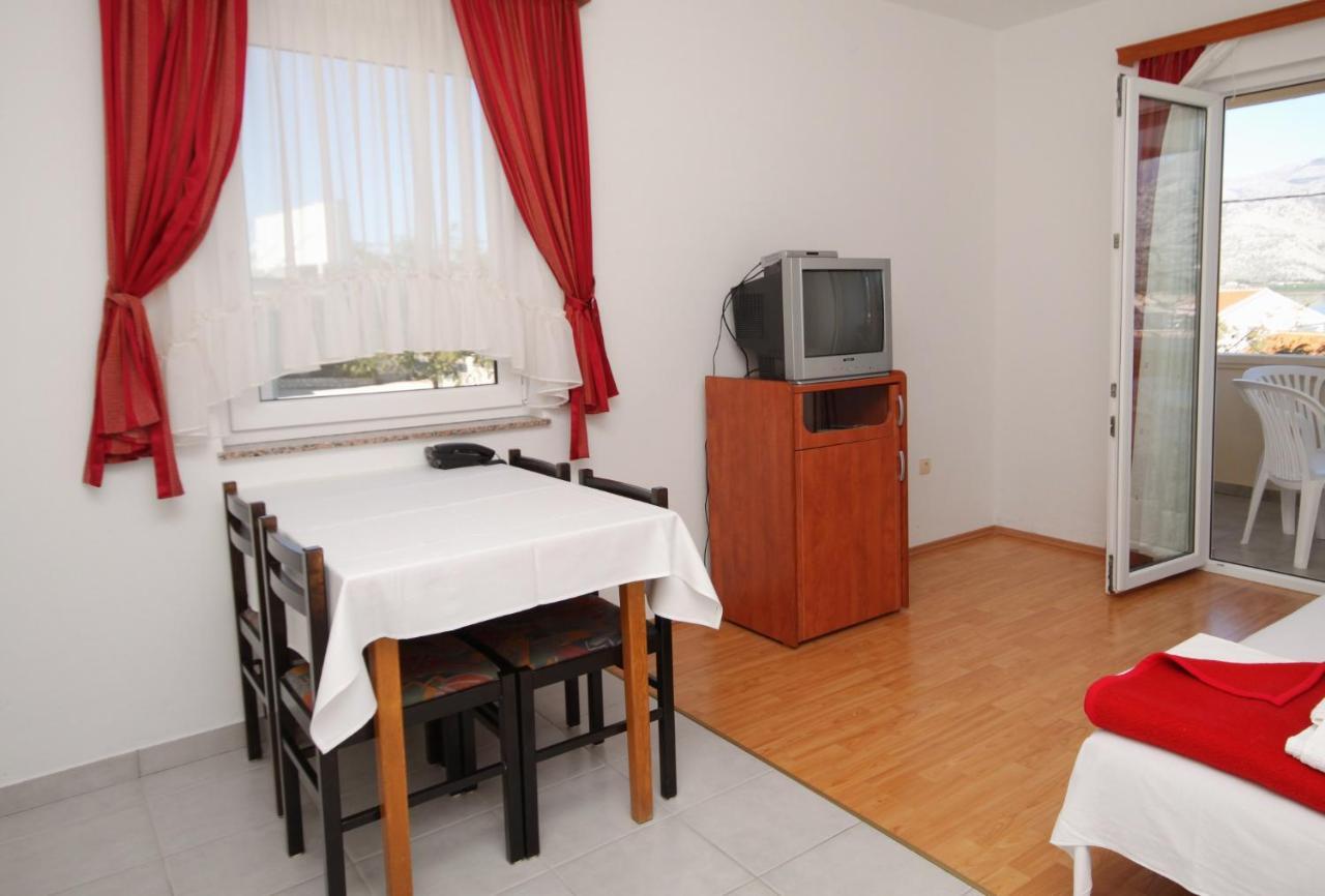 Apartments And Rooms By The Sea Vinjerac, Zadar - 3248 Bagian luar foto