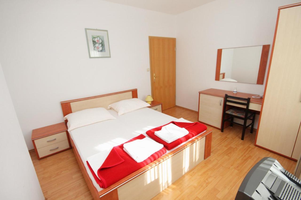 Apartments And Rooms By The Sea Vinjerac, Zadar - 3248 Bagian luar foto
